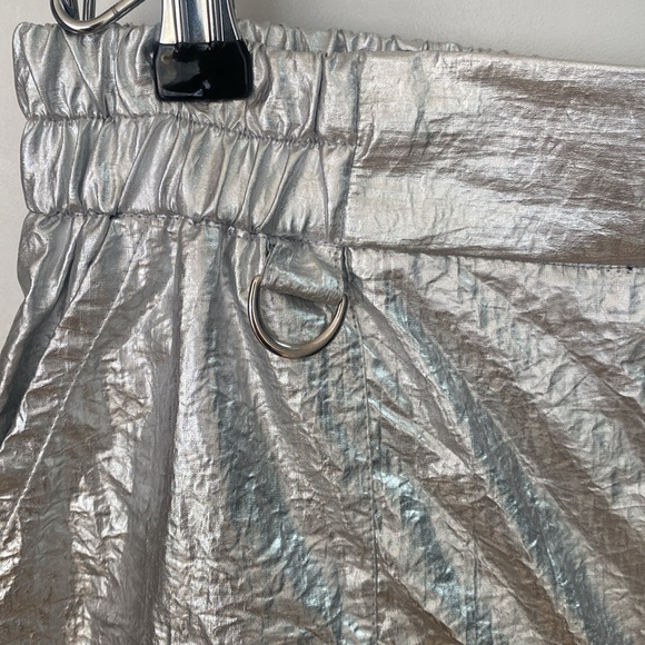Zara Silver Metallic pants. Medium. - Picture 7 of 11
